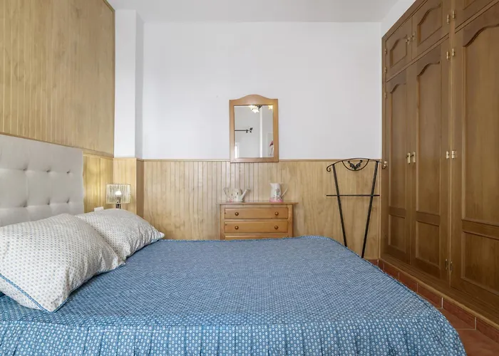 Frank - Solo Familias * Conil De La Frontera